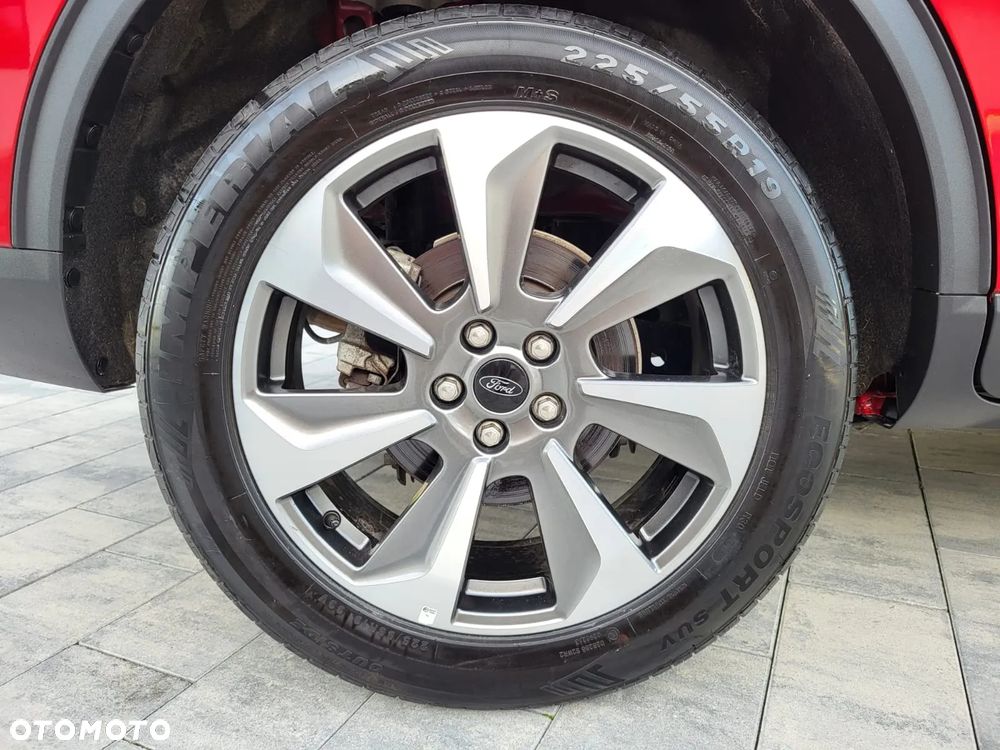 Ford Kuga - 28