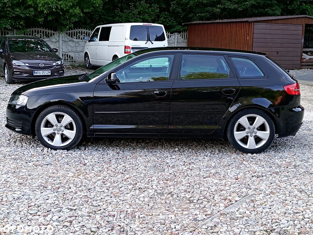 Audi A3 Sportback 1.6 Ambiente - 4