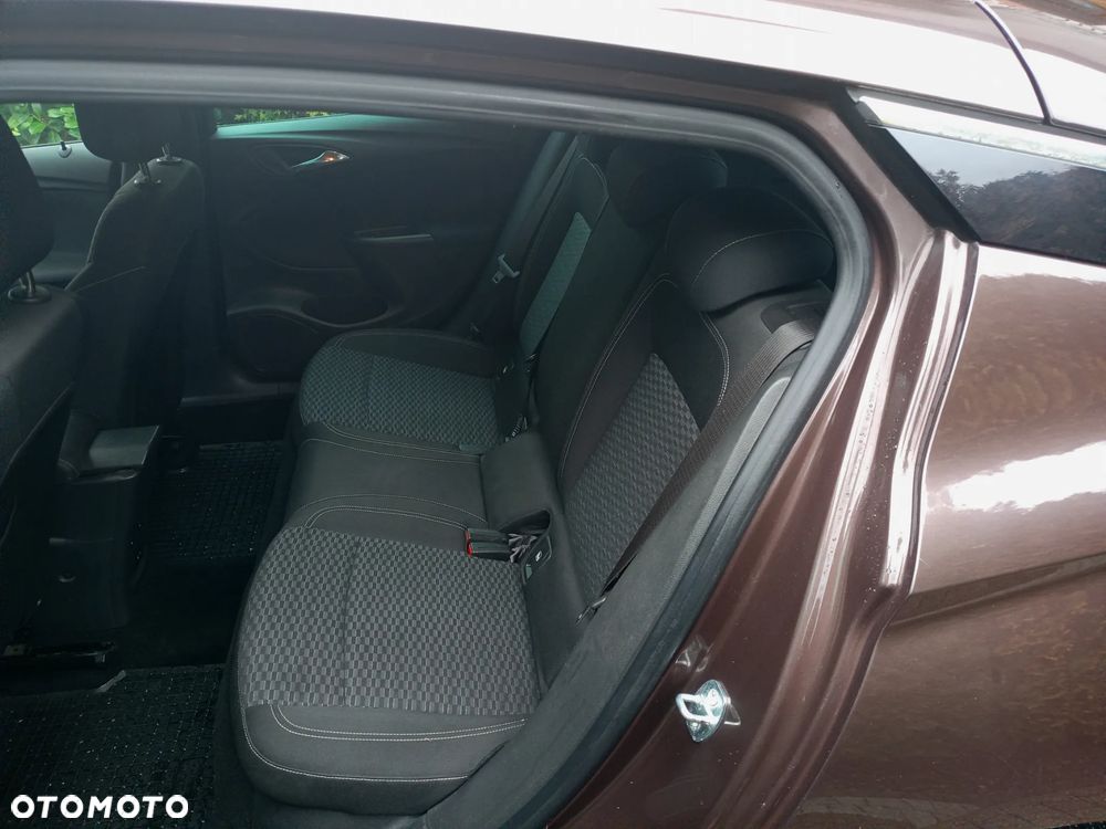 Opel Astra 1.4 Turbo Edition - 31