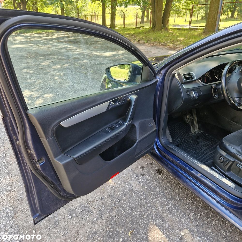 Volkswagen Passat 2.0 TDI 4Mot Highline DSG - 16