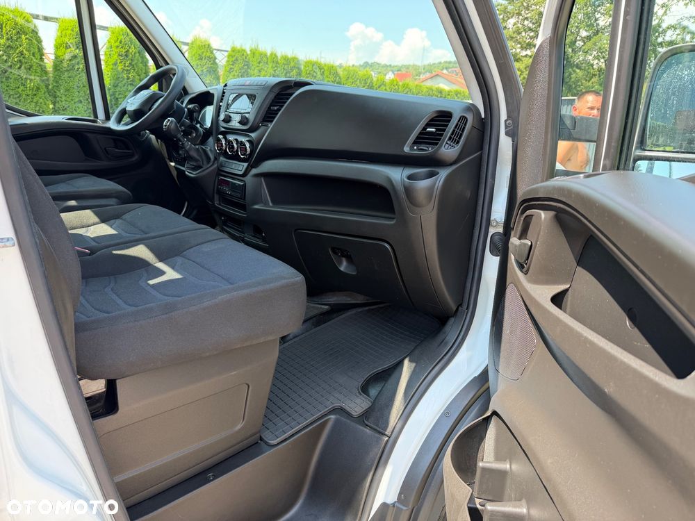 Iveco Daily 50c18 Lift - 32