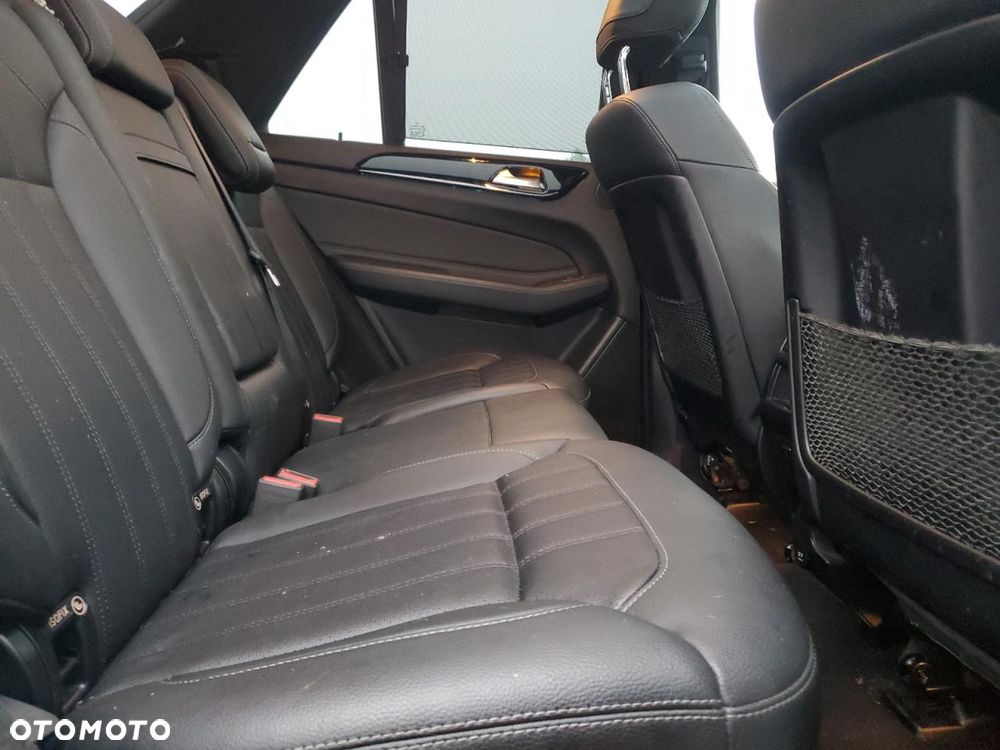 Mercedes-Benz GLE - 10