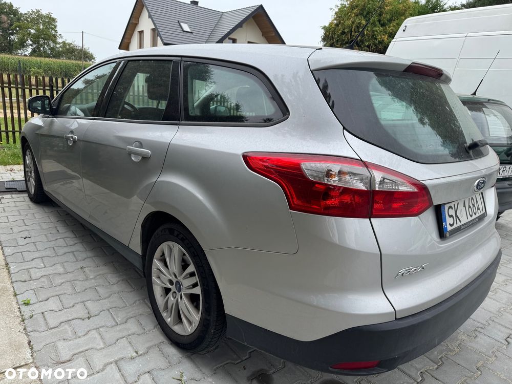 Ford Focus 1.6 TDCi Ambiente - 4