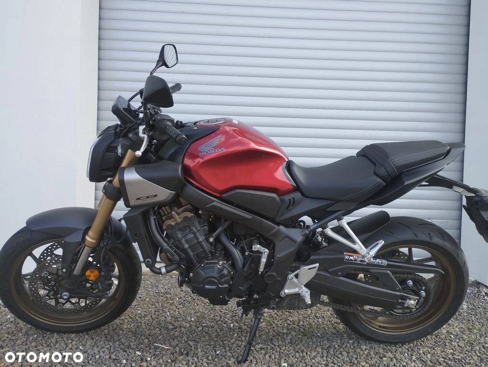 Honda CB - 1