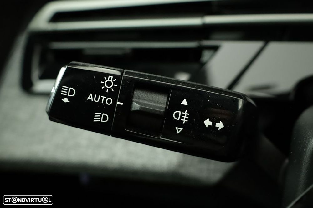 Peugeot 3008 1.2 Hybrid Allure e-DCS6 - 14