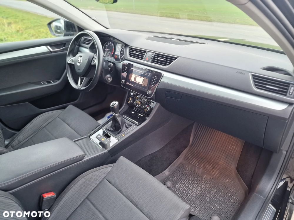 Skoda Superb 1.8 TSI Ambition - 27