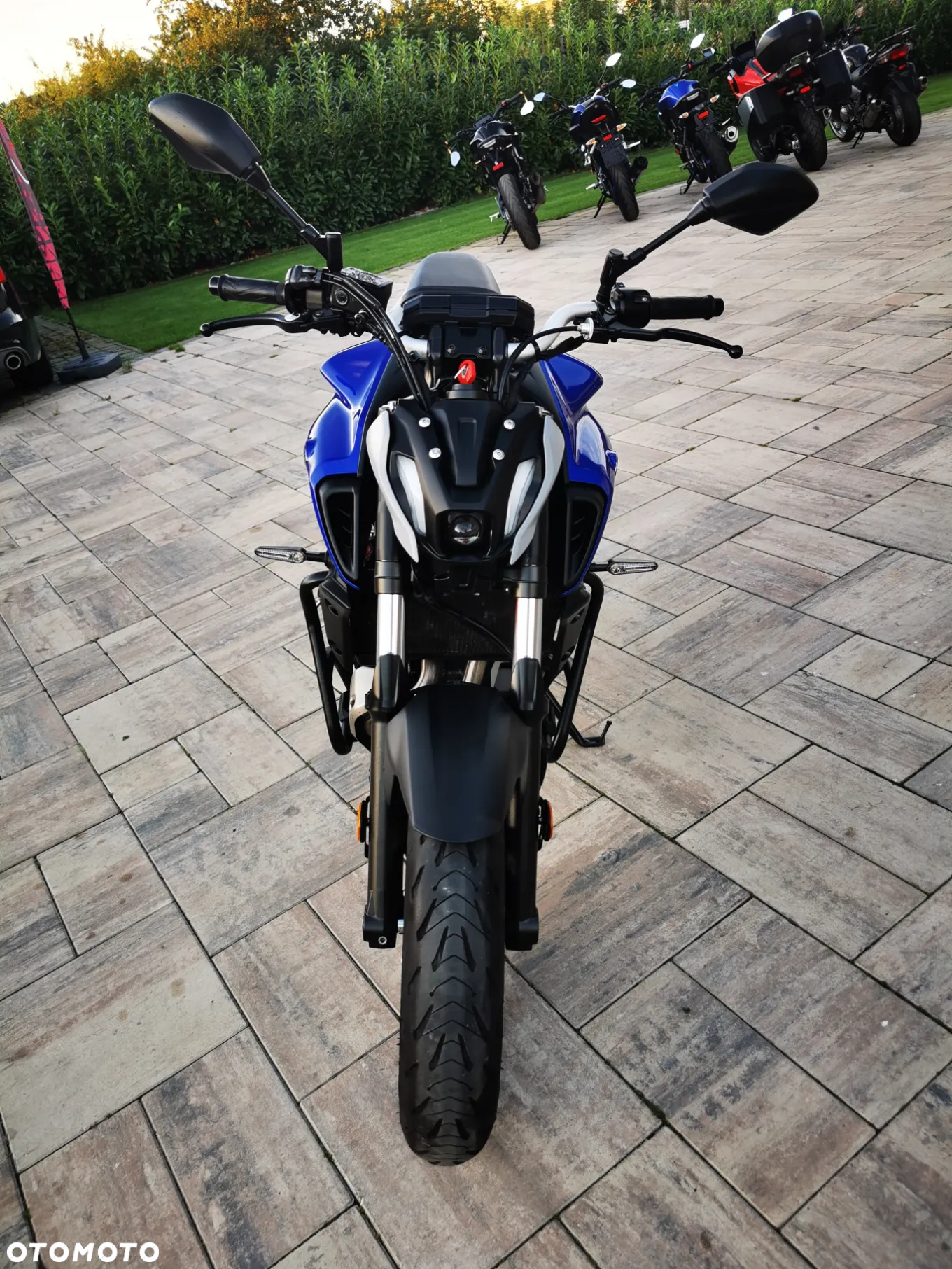 Yamaha MT - 28