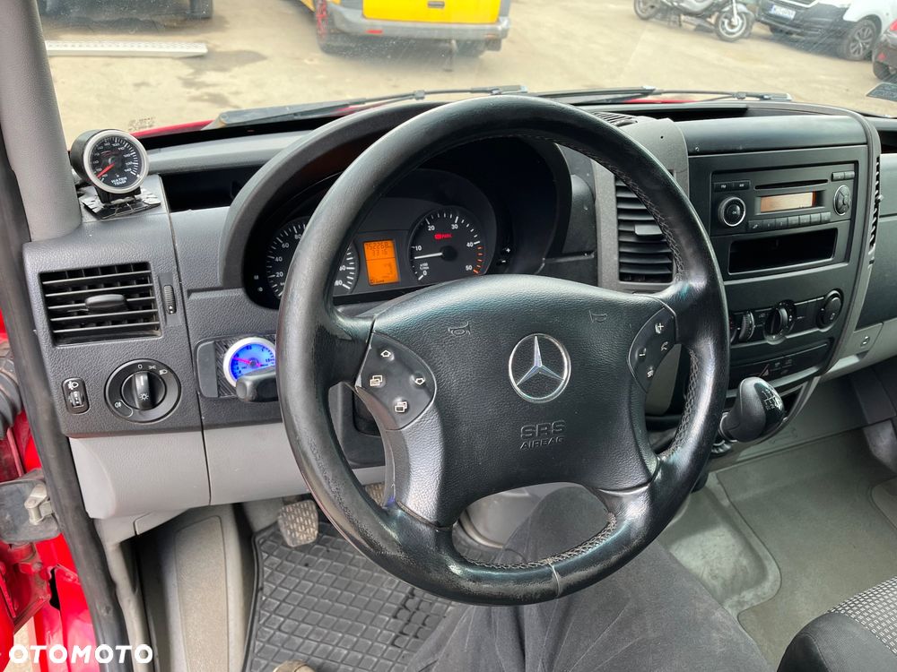 Mercedes-Benz Sprinter 916 - 13