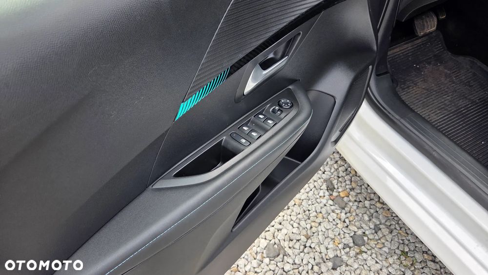 Peugeot 208 PureTech 100 EAT8 Active - 26