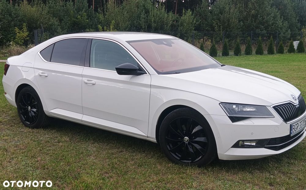 Skoda Superb 2.0 TDI Ambition DSG - 11