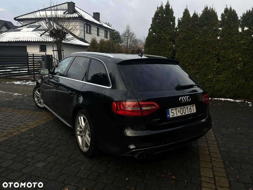 Audi A4 Avant 2.0 TDI DPF quattro S tronic S line Sportpaket - 3