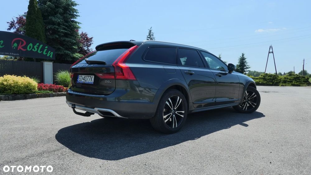 Volvo V90 Cross Country D5 AWD Pro - 5
