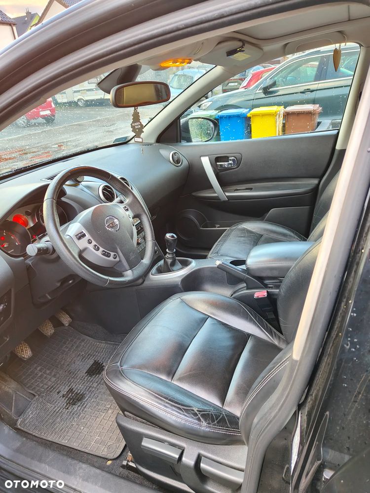 Nissan Qashqai 2.0 dCi DPF tekna - 16