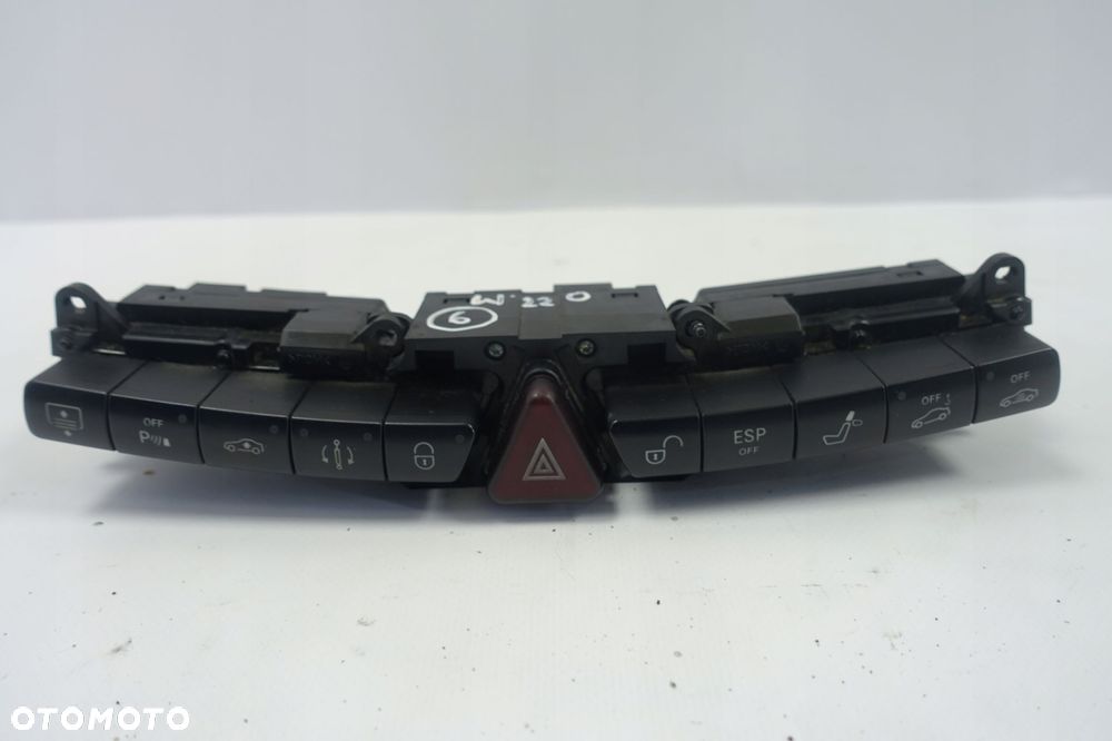 Mercedes W220 PRZEŁĄCZNIK ŚWIATEŁ AWARYJNYCH - 2