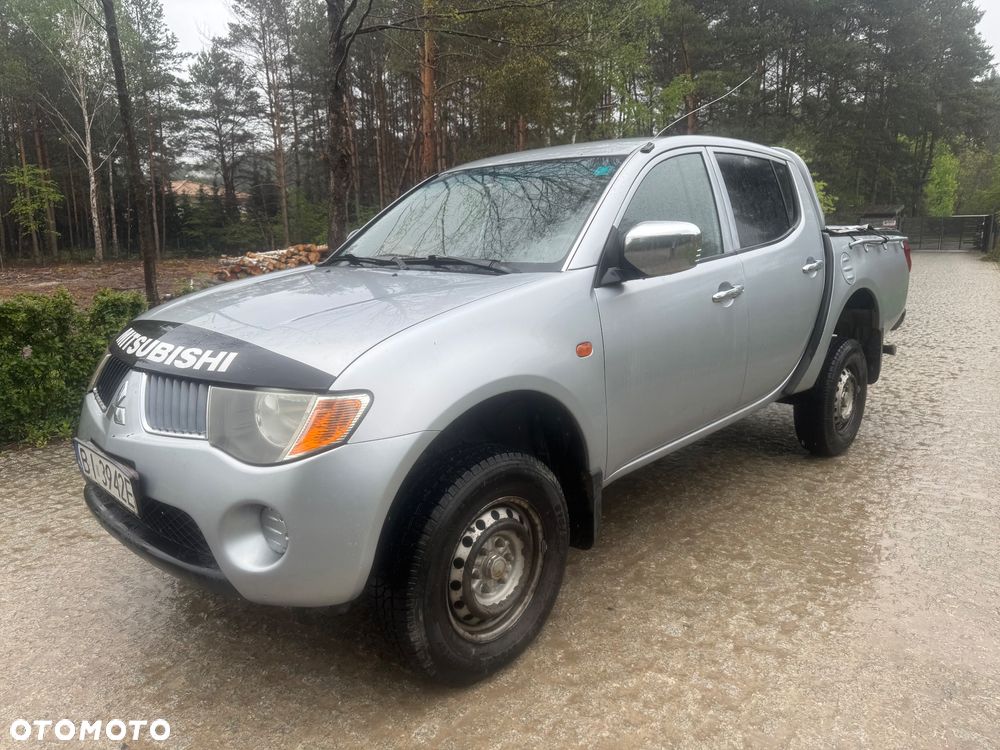 Mitsubishi L200 2.5 DID Intense + - 1