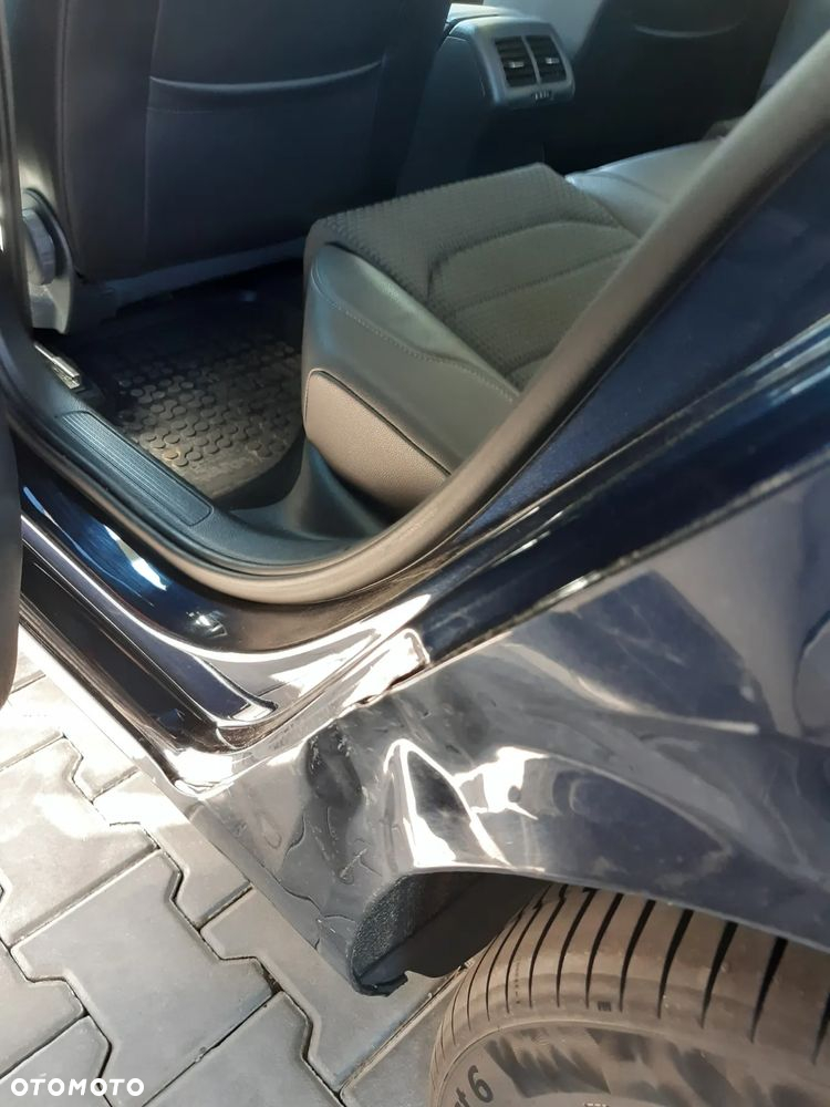 Volkswagen Golf - 10