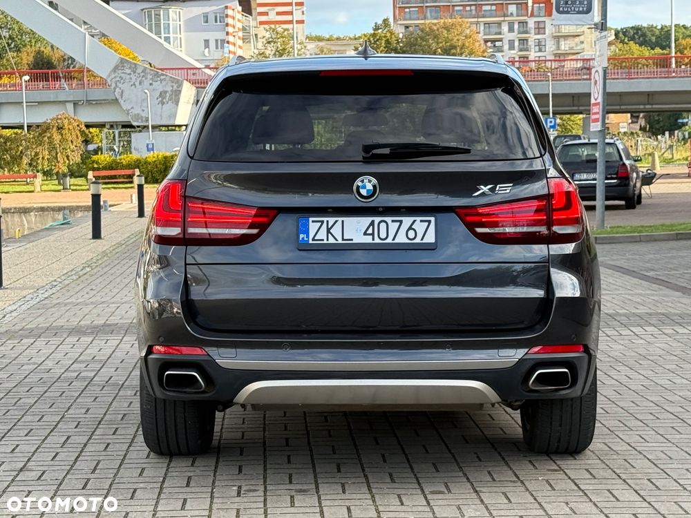 BMW X5 xDrive35i - 11