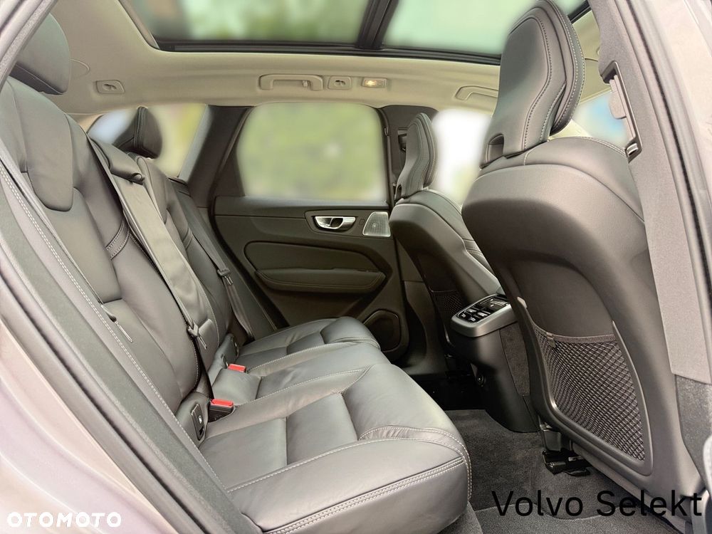 Volvo XC 60 - 32