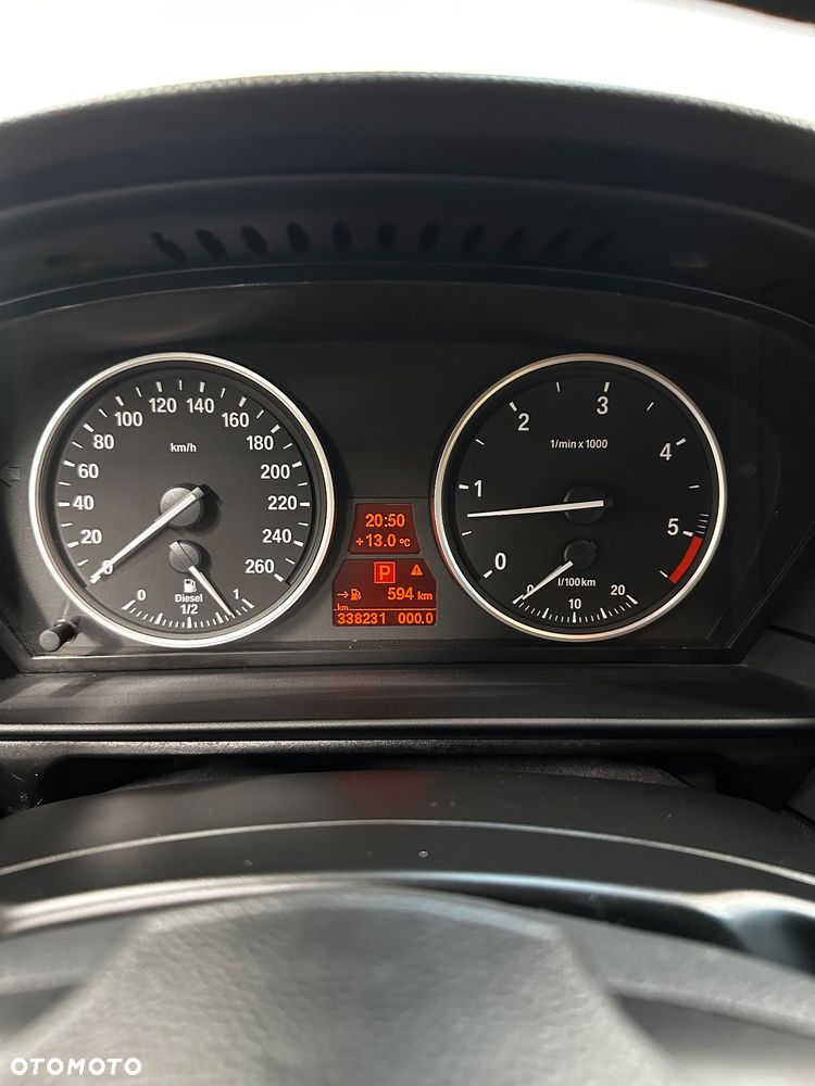 BMW Seria 5 535d Sport-Aut - 23