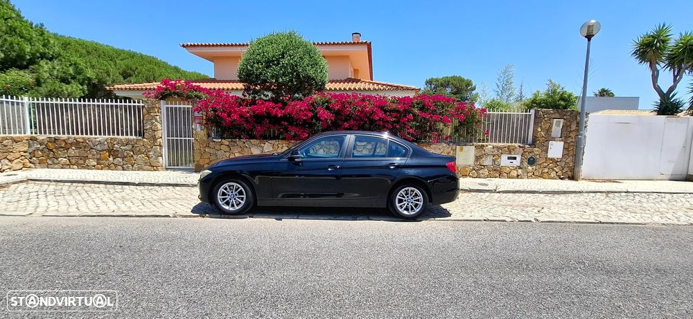 BMW 318 d Pack M - 4