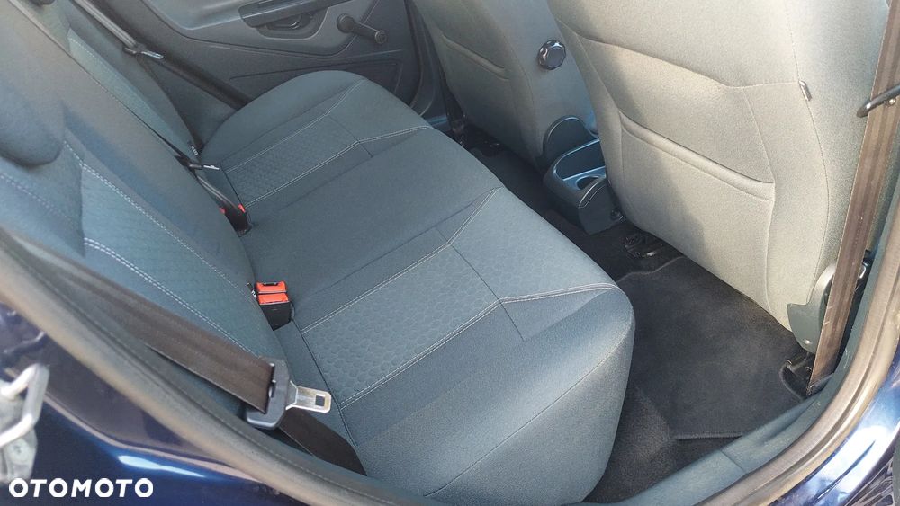 Ford Fiesta - 22
