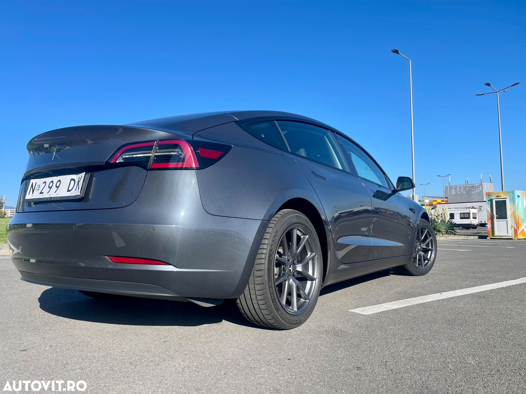Tesla Model 3 Standard Reichweite Plus Hinterradantrieb - 10