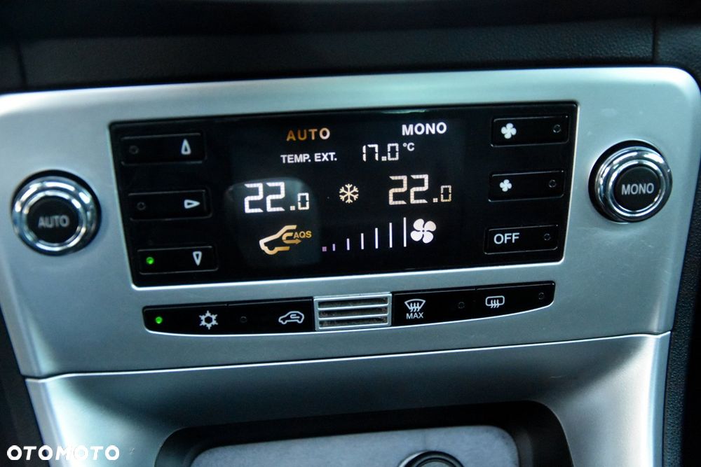 Lancia Delta 1.6 MultiJet 16v Gold - 34