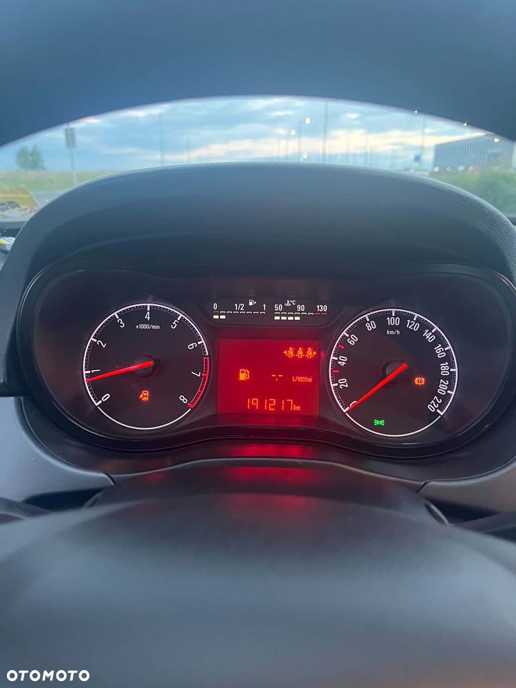 Opel Corsa 1.4 Enjoy - 10