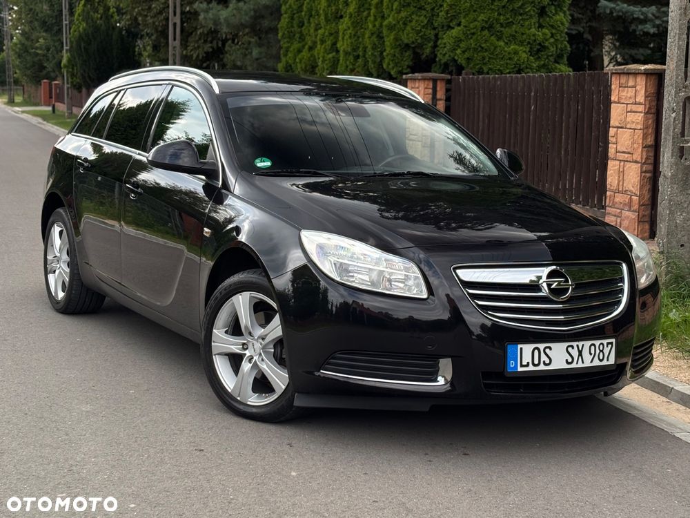 Opel Insignia 1.8 - 9
