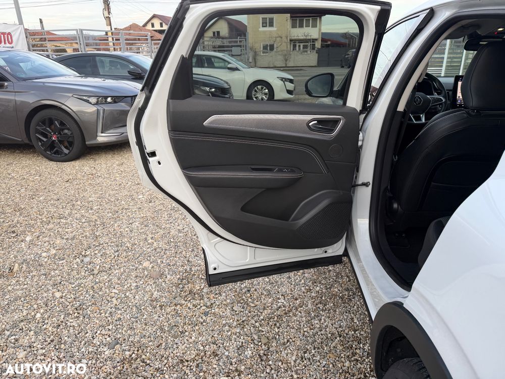 Renault Arkana E-TECH RS Line - 13