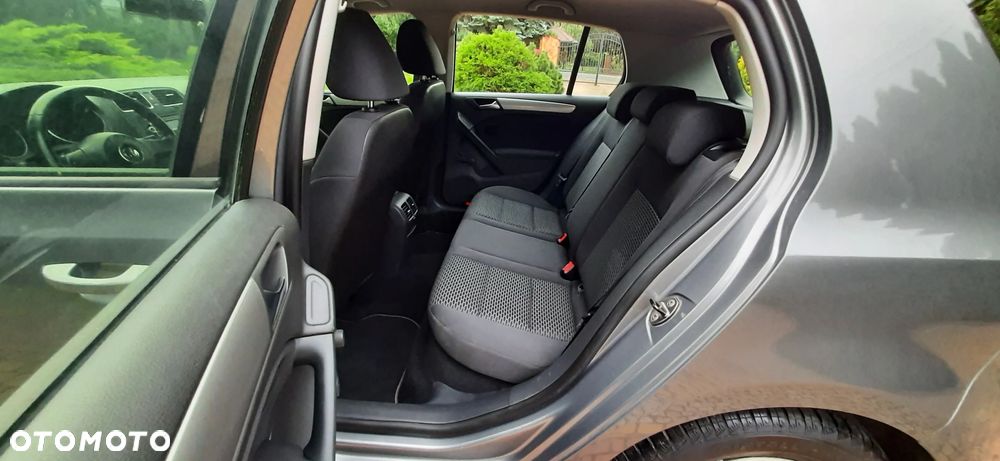 Volkswagen Golf - 21