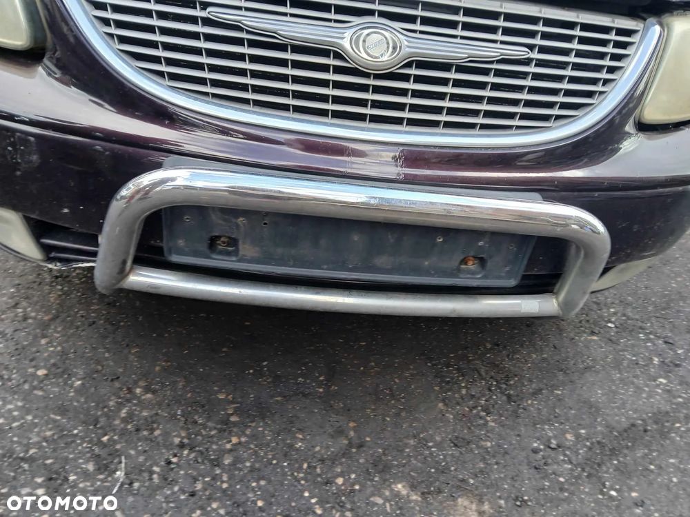 Chrysler Voyager 2004 rok Grill - 3