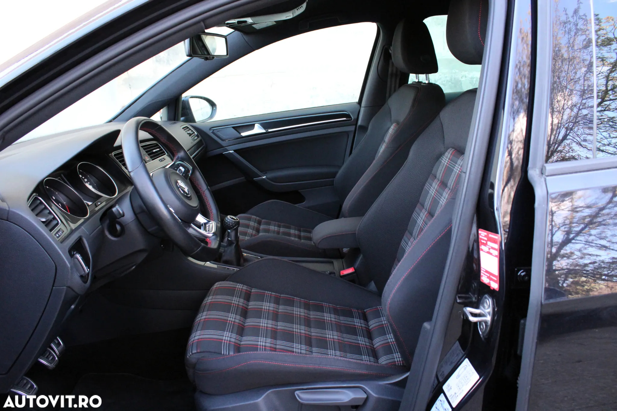 Volkswagen Golf 2.0 TSI BMT GTI Performance - 7