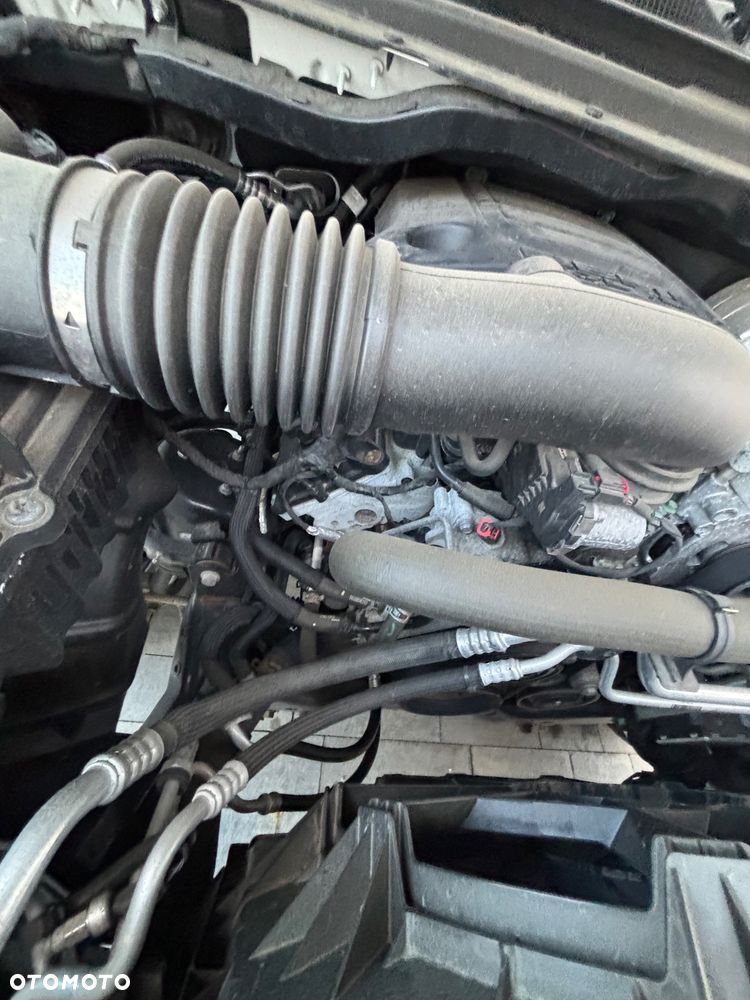 RAM 1500 5.7 Crew Cab Laramie - 13