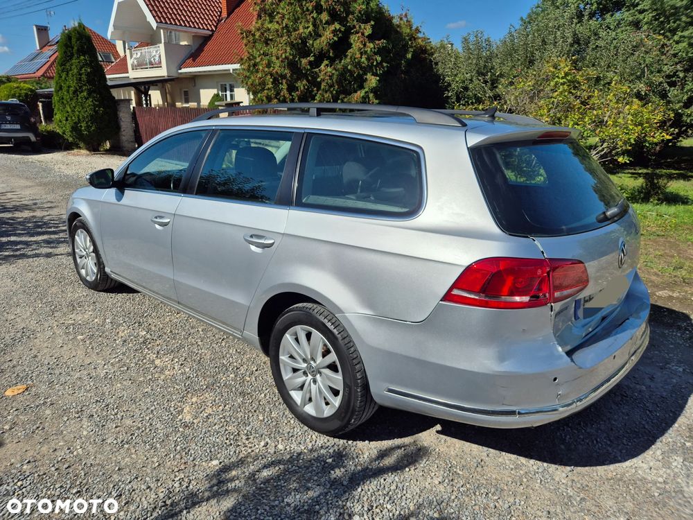 Volkswagen Passat 2.0 TDI Highline - 26