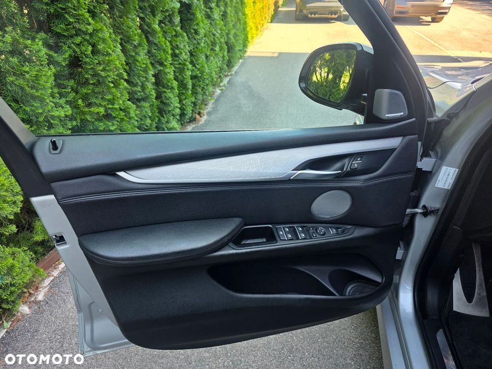 BMW X5 M50d - 14