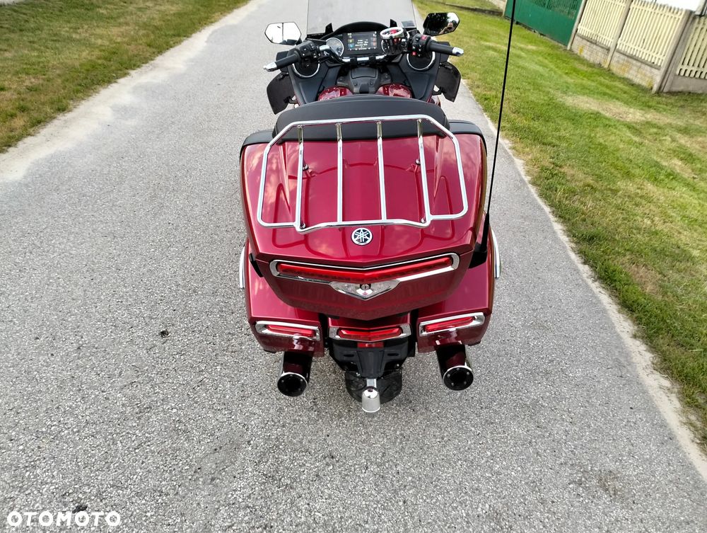 Yamaha Venture - 18