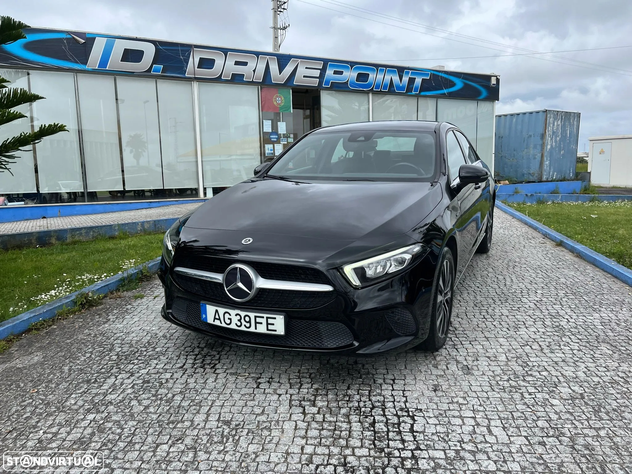 Mercedes-Benz A 250 Limousine e Style Plus - 4