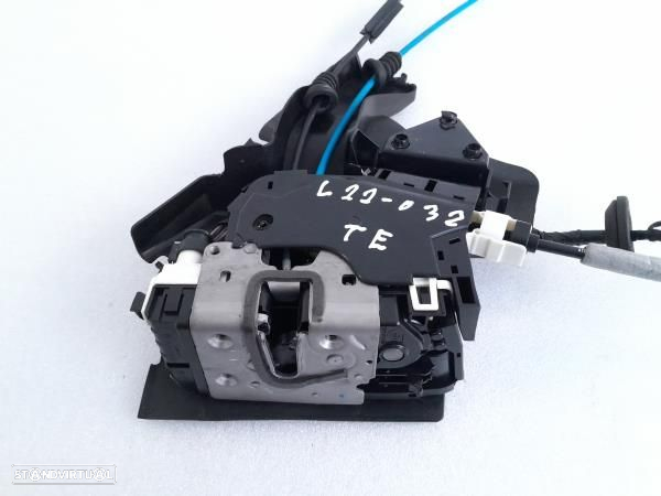 Fecho Porta Tras Esq Mercedes-Benz C-Class (W204) - 8