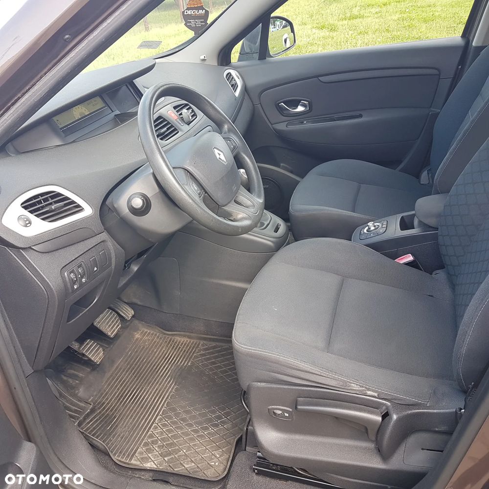Renault Scenic 1.6 16V 110 Dynamique - 7