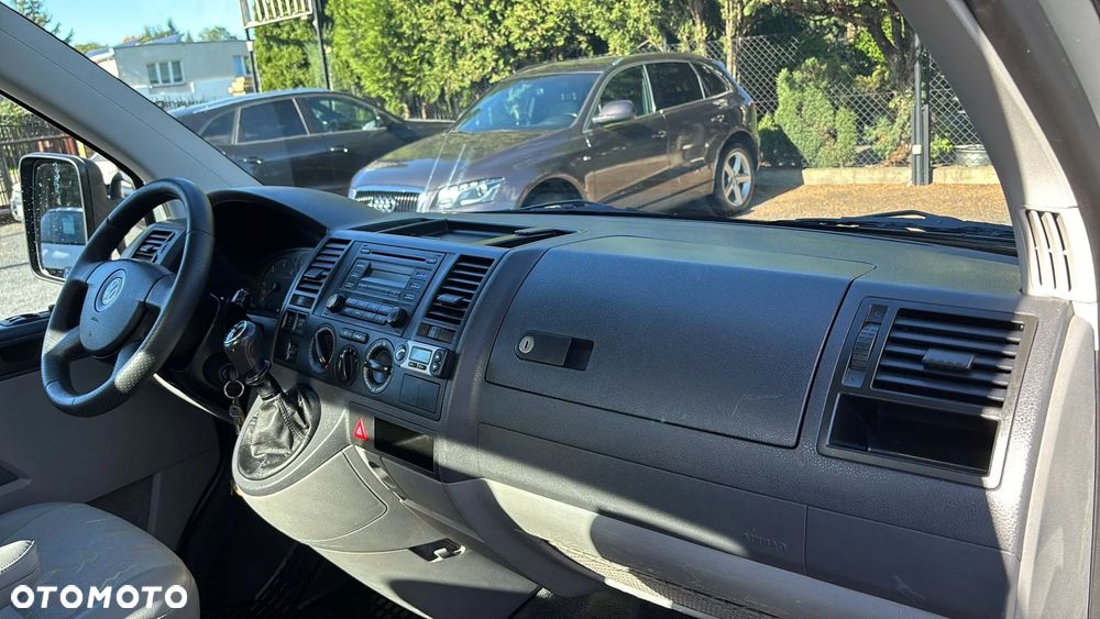 Volkswagen Transporter T5 - 16