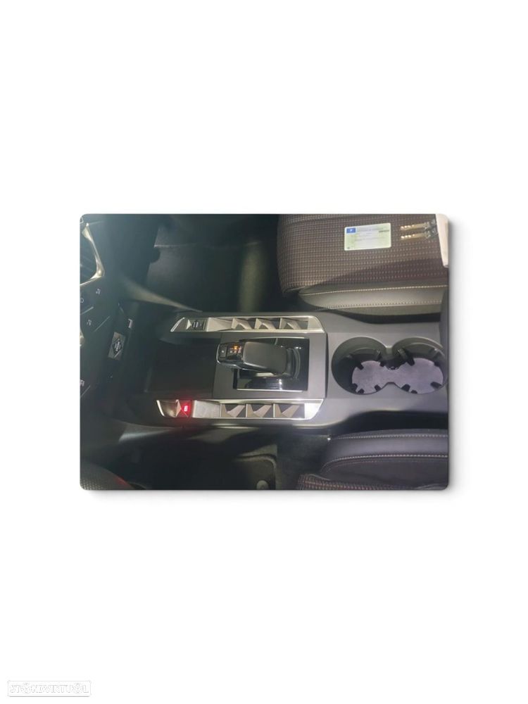 DS DS3 E-Tense Performance Line + - 7