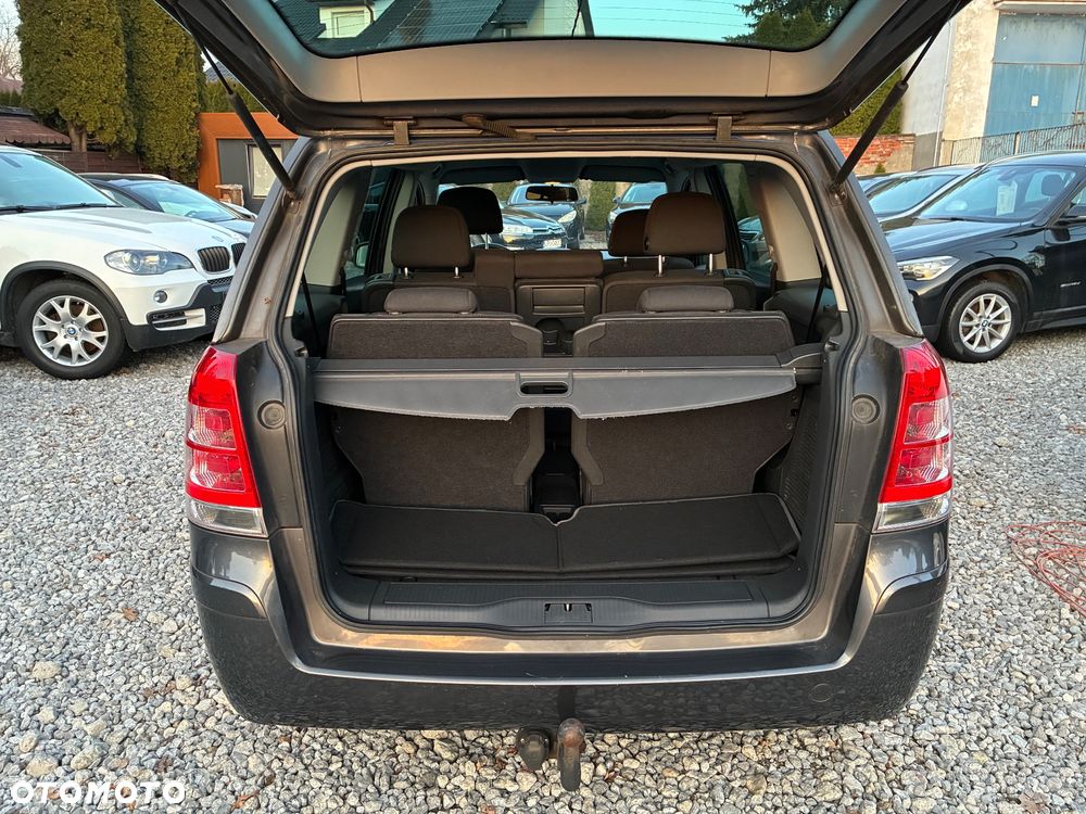 Opel Zafira 1.8 Design Edition - 10