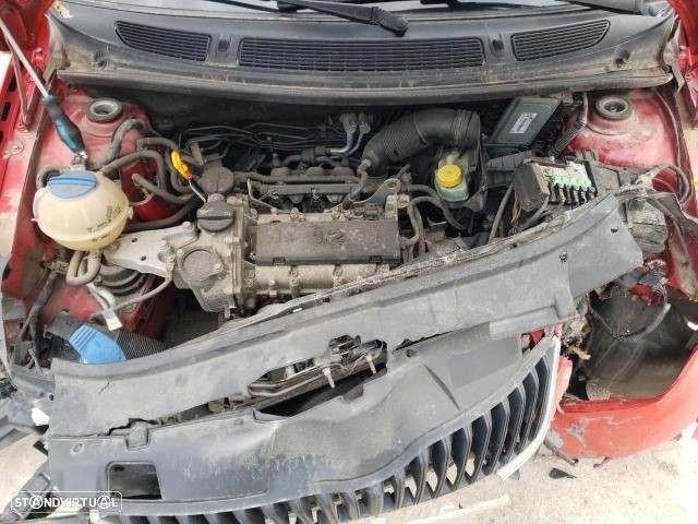 Peças Skoda Fabia II -2ªFase (542) 2006 a 2014 - 6