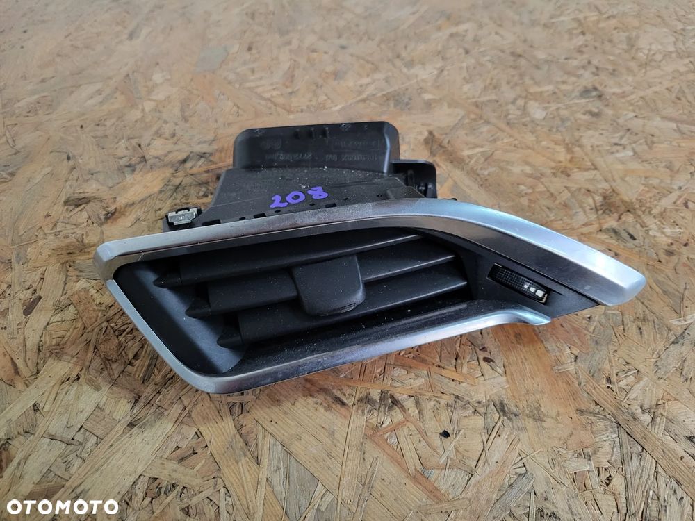 Kratka nawiewu lewa Peugeot 208 2008 - 1