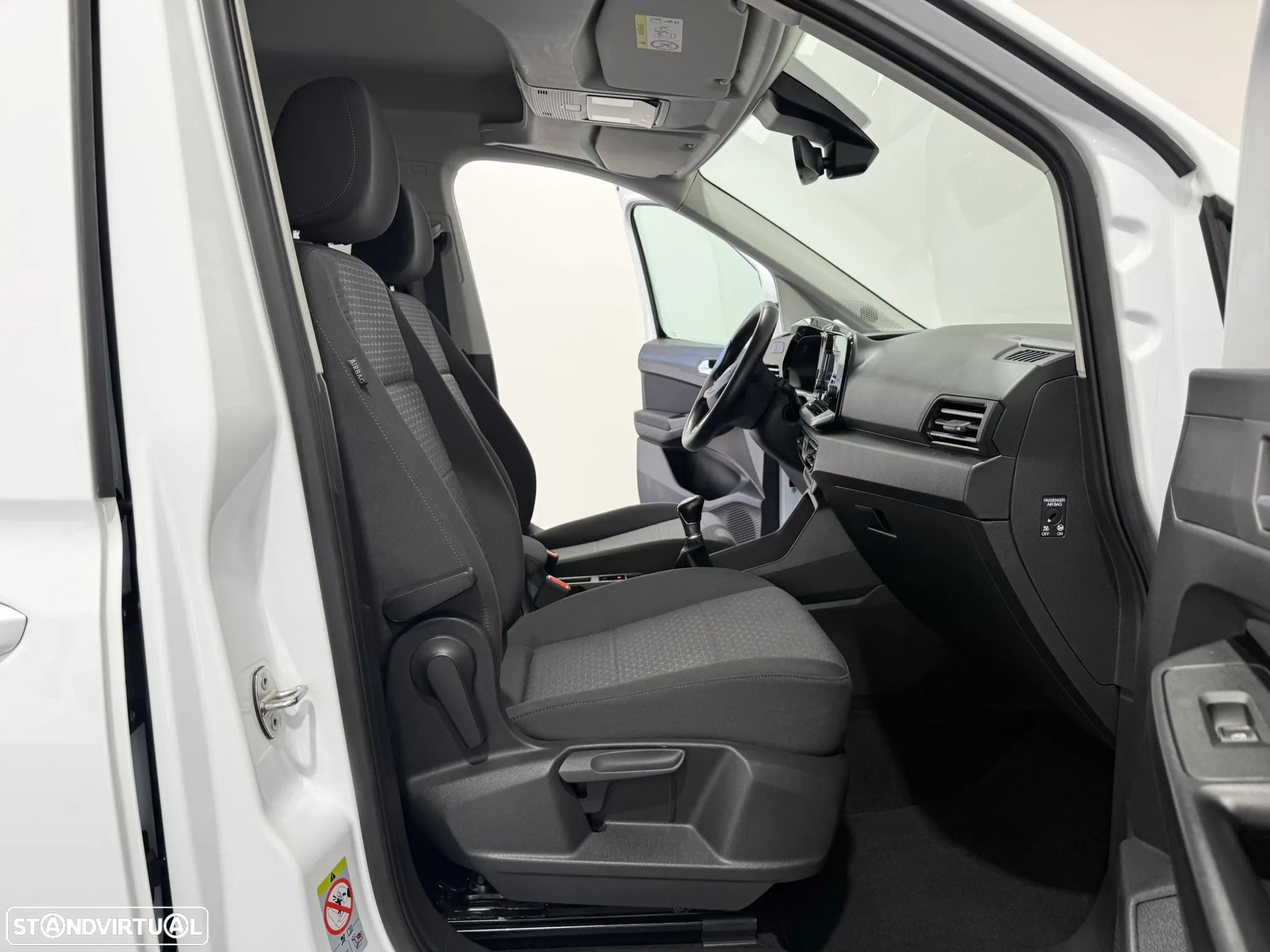 Ford Tourneo Connect 2.0 TDCi Titanium - 42