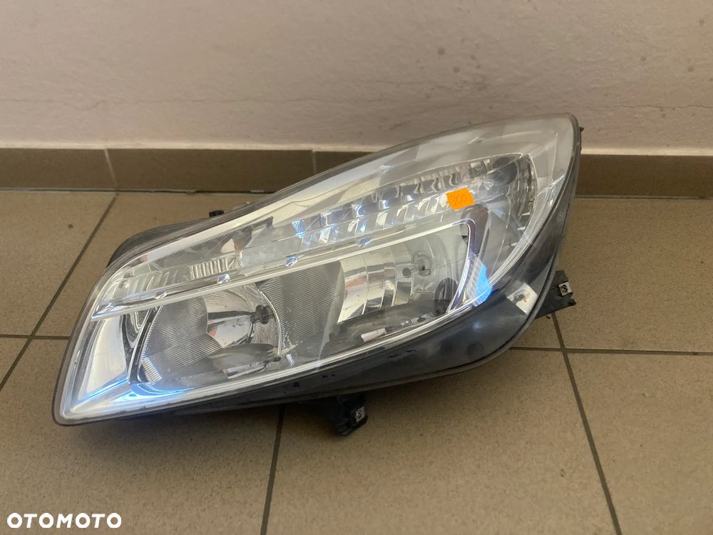 Reflektor lampa lewy przód Opel Insignia A 1ej009630-01 - 1