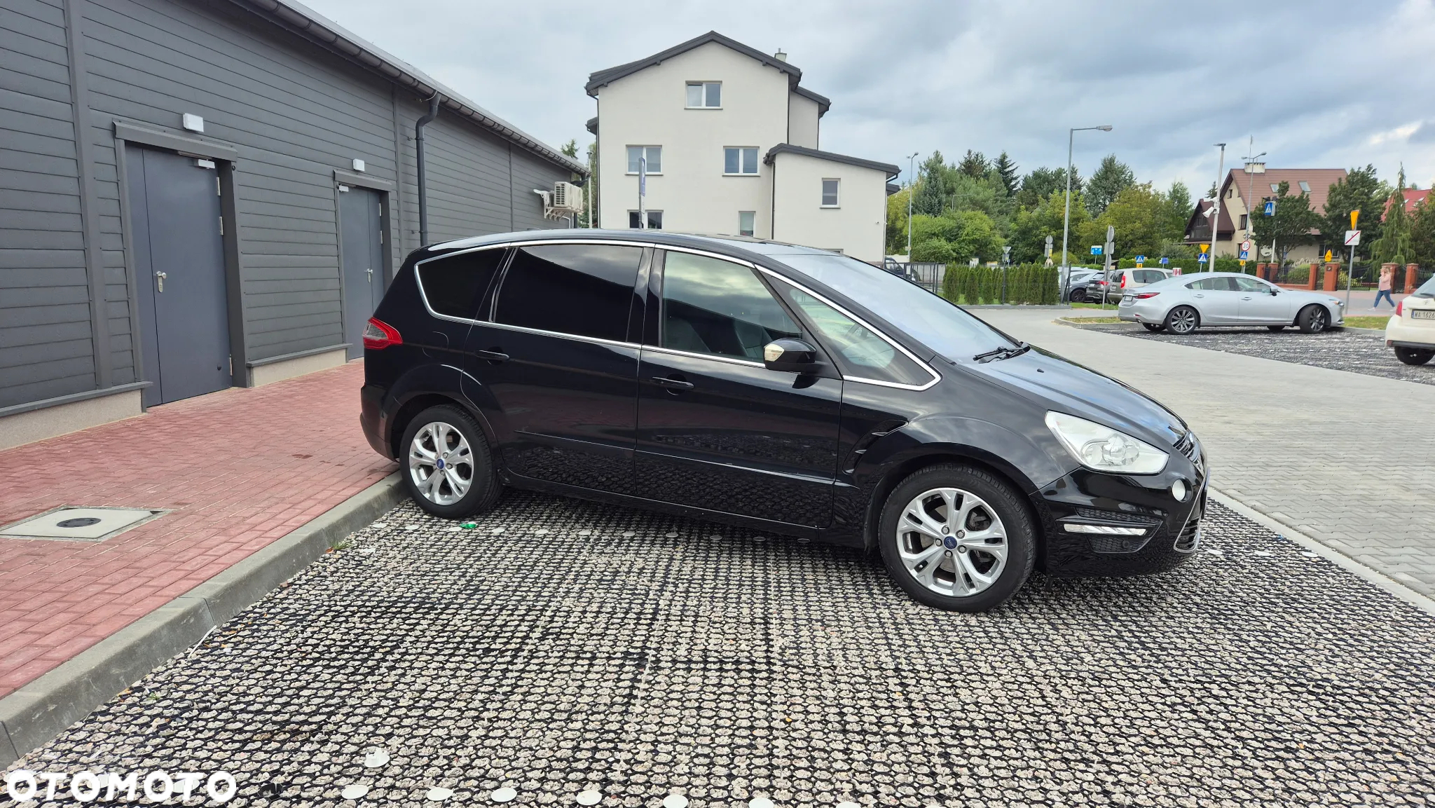 Ford S-Max 2.0 TDCi DPF Titanium - 13