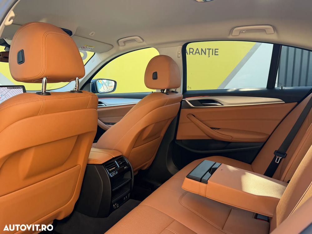 BMW Seria 5 530e Aut. - 9