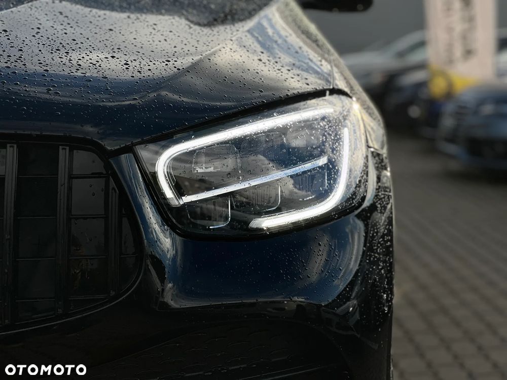 Mercedes-Benz GLC - 12